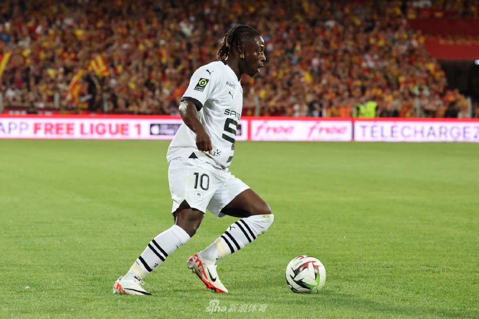 里连续三记 里连续三记