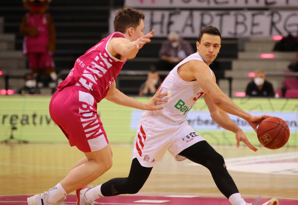 正如一位评 正如一位评